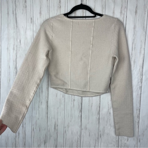 Revolve House of Harlow cream sweater top medium - Picture 4 of 6